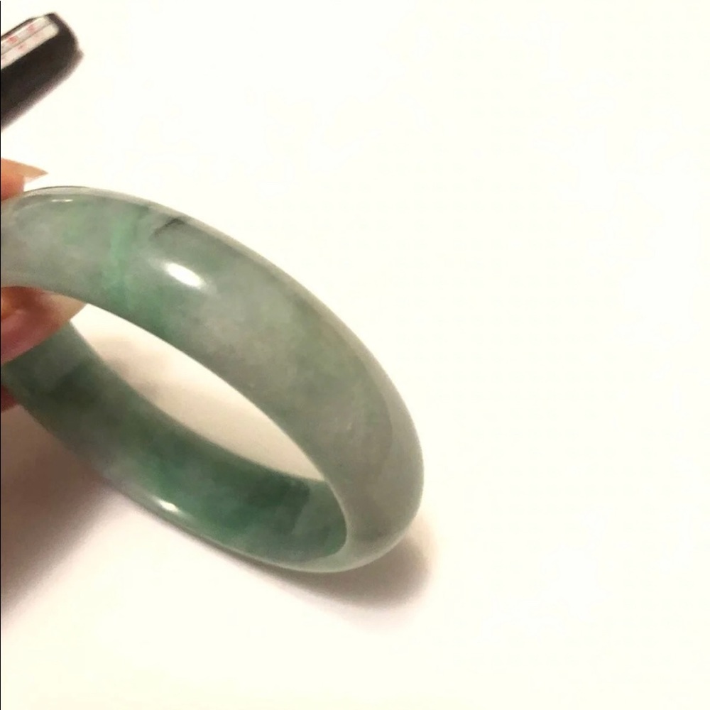 Genuine Jade Bangle - Picture 12 of 12